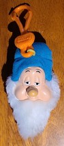 McDonald&#39;s Happy Meal Toy Keychain Snow White Seven Dwarfs Sleepy #8, CLEANED - £4.70 GBP