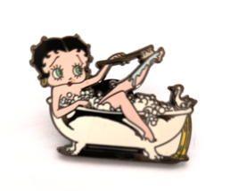 New Betty Boop Bath Lapel Enamel Pin Danbury Mint Collection TM Hearst Fleischer - £15.98 GBP