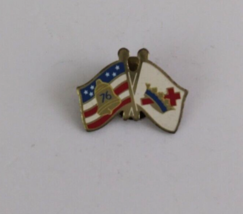 1976 Spirit Of America Crossed Flags Lapel Hat Pin - £5.05 GBP