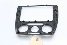 11-18 VOLKSWAGEN JETTA DASH CENTER TRIM BEZEL Q0190 image 8