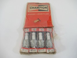 Champion RF-11Y Spark Plugs Ford V-8 351W 302 1972-74 Bougies Lot of 4 N... - £13.32 GBP