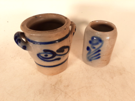Salt Glazed Decorated Stoneware, Lot of Two Pieces, Mug and Small Crock - £43.01 GBP
