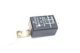86-95 MERCEDES-BENZ W124 INSTRUMENT CLUSTER SPEEDOMETER LIGHT RELAY Q1349 image 6