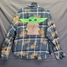 Star Wars The Mandorian Men&#39;s Size M Grogu Baby Yoda Tie Dye Flannel Shirt - £19.25 GBP