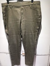 ladies good condition pep and co size 20 Green jeggings - $13.69