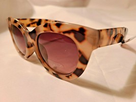 Optimum Optical Women&#39;s Piper Sunglasses Cream/Brown Leopard/Tortoise Fr... - $39.99