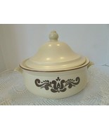 PFALTZGRAFF VILLAGE PATTERN ROUND COVERED CASSEROLE #6-315 USA  - $17.63 CAD