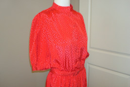 Red Short Sleeve Dress Size 6 EUC - $24.99
