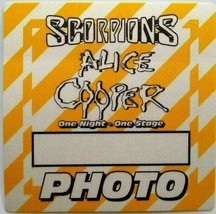 Alice Cooper Scorpions Backstage Pass Original 1996 Hard Rock Music Yellow - £11.06 GBP