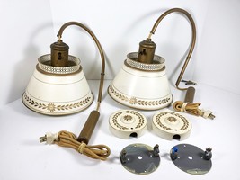 Vintage Metal Tole Toleware Counter Weight Painted Wall Mount Lamps Light Sconce - £197.11 GBP
