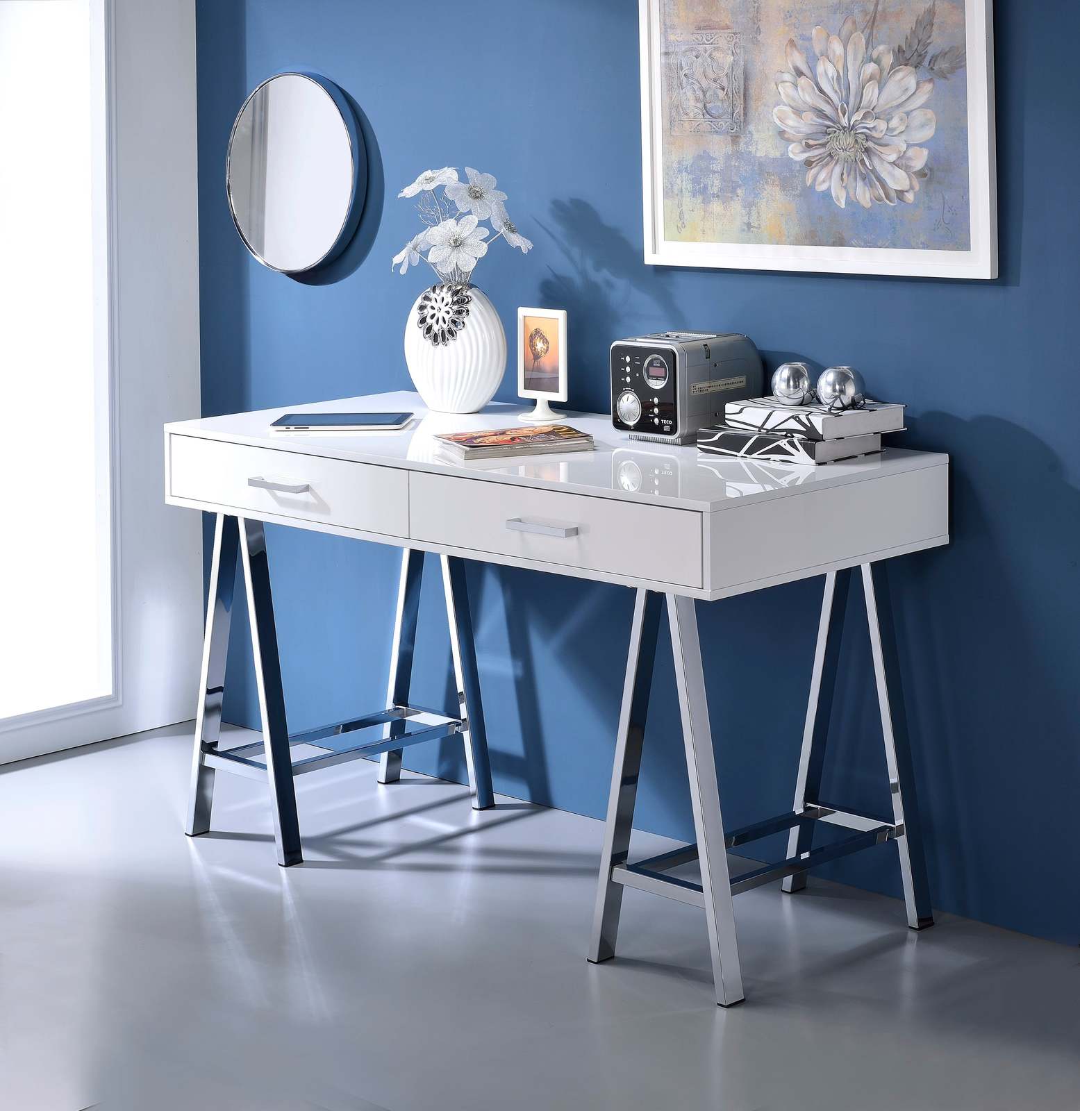White High Gloss Desk w/ USB Port | Modern Writing Desk - £204.15 GBP