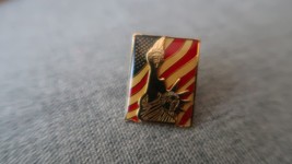 Vintage Statue of Liberty American Flag Lapel Pin 2.5cm - $19.80