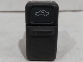 1998 to 2004 Volvo C70 S70 V70 Sunroof Switch 9162950 Gray - $14.95