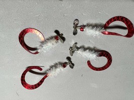 2022---- Spinner White Red Curly Tail woolly&#39;s , Size 6 , Sold per 6, Hot!! - £6.22 GBP