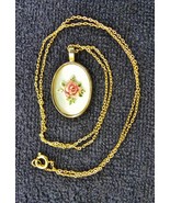 Vintage costume Oval Rose Pendant- simple minimalist 24” Goldtone loop C... - €10,37 EUR