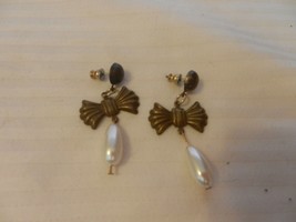 Vintage Pair of Pierced Earrings Faux Pearl Teardrop With Metal Ribbon - $40.00