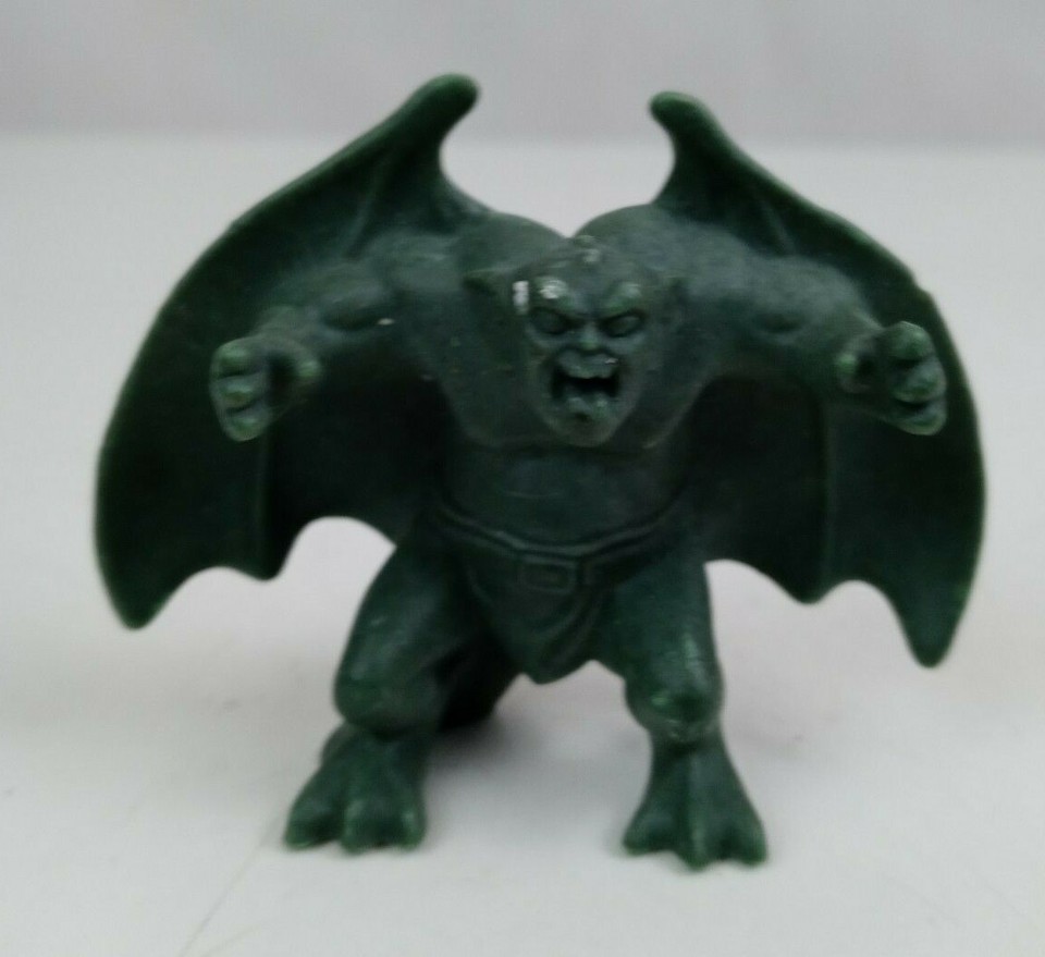 Vintage 1995 BVTV Gargoyles Color Mutating Broadway 3&quot; Burger King Toy - $3.95