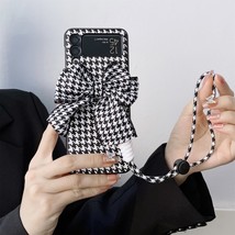 Korean 3D Bow Camellia Portable Bracelet Case for Samsung Galaxy Z Flip ... - £5.78 GBP