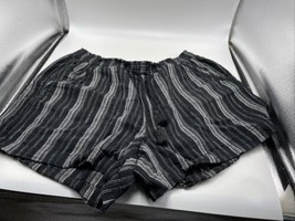Briggs Shorts Women&#39;s Size XXL Black/White Striped Linen/Rayon Elastic Waist - £8.20 GBP