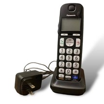 Panasonic KX-TGEA20 Cordless Phone Expansion Headset &amp; PNLC1050YA Charge... - $341.93 MXN
