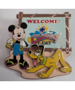 Disney Cruise Line Mickey &amp; Pluto WELCOME Castaway Cay Beach 3D Pin 2010 - $31.21 CAD