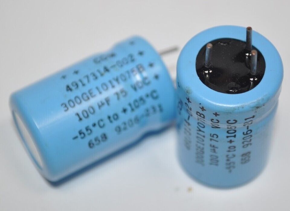Lot of 2 CDM 300GE101Y075C 100uf 75V Electrolytic Aluminum Capacitors - $19.79