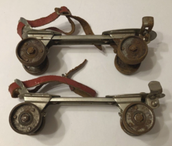 Vintage 50s 60s Clamp On Metal Roller Skates Chicago Pat. 1910193 Youth Straps - £9.01 GBP