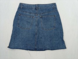 Francesca&#39;s Miami  Women&#39;s Blue Denim Mini Skirt Raw Hem Size Medium NWT - £15.12 GBP