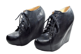 Women High Heel Black Bootie Size 8 (FITS SIZE 7) Lace-Up Split Toe Goth... - £19.65 GBP