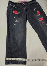 Pink Elegance Women&#39;s Stylish Flower Logo Black Cropped Stretch Jeans Size 28  - £12.18 GBP
