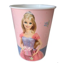 Barbie&#39;s Celebration Stadium Keepsake Cup Birthday Party Supplies 1 Ct P... - $74.14 MXN