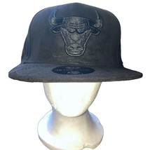 Ultra Game Chicago Bulls Black on Black Flat Brim Snapback Hat - £19.45 GBP