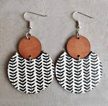 Beautiful Wood and Black and White Circle Drop Earrings - £9.14 GBP