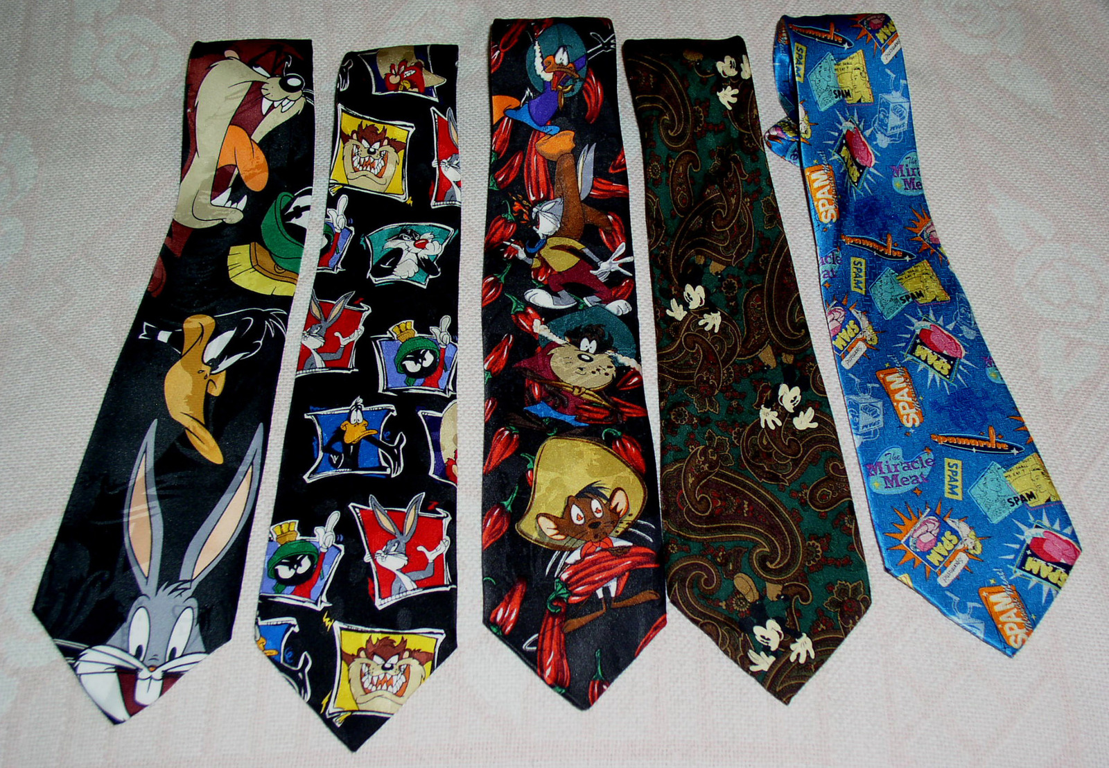 Necktie Lot Of 5 Cartoon Looney Tunes Disney Spam Excellent Condition - $49.99
