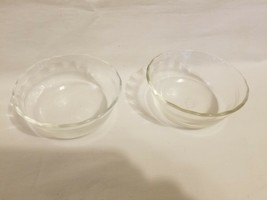 2 Vintage PYREX 10oz #464 Glass CUSTARD CUPS Dessert Berry Bowls Scalloped - £15.49 GBP