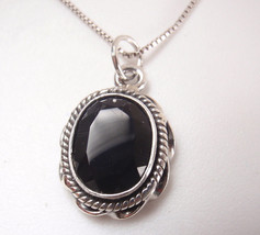 Faceted Black Onyx Oval 925 Sterling Silver Pendant with Rope Style Perimeter - £9.34 GBP
