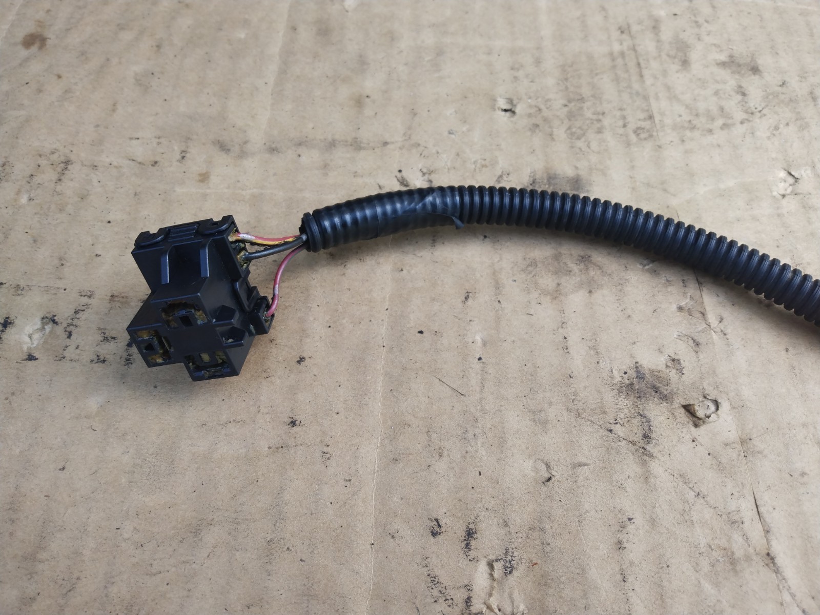 92-00 CIVIC EG EK OEM HeadLight CONNECTOR, Retainer Clip, Turn Signal Socket #2 Item image 8
