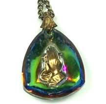 Vintage Pendant Necklace Watermelon Intaglio Praying Hands Glass Jewelry 17&quot; - £15.18 GBP