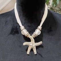 Womens Fashion Chunky Beaded Big Starfish Pendant Necklace with Lobster Clasp - £22.26 GBP
