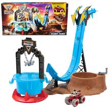 Monster Jam Mud Blasters, Monster Mutt Dalmatian Dunk Tank Playset, Colo... - $31.99