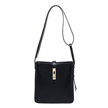 Simple Femlae Shoulder Bag 2022 New Fashion Crsoobody Bags For Women Large Capac - £42.16 GBP