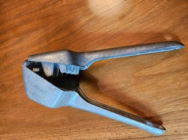 Vtg MCM IRVINWARE USA ICE CRUSHER Cast Aluminum Barware Hand Held Kitche... - $8.00