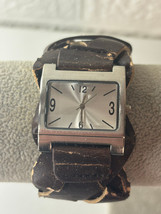 Unique Silver-tone Women&#39;s Quartz Watch with CRACKED/PEELING Band *NEEDS... - $5.93