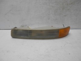 99-06 GMC Sierra 00-06 Yukon LH Bumper Corner Parking Signal - $29.99