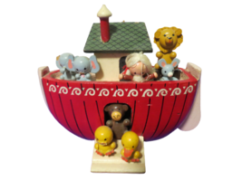 Vintage 1980 Enesco Musical Wind Up Wooden Noahs Ark Figurine 6&quot;T Flaw - £15.53 GBP