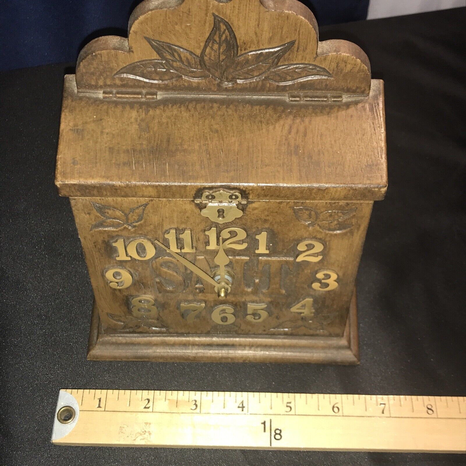 Salt Box Clock Vtg Mid Century Spartus Kitchen Wall Clock 1950’s? Salt Box CottageCore ...