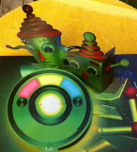 Super-Galactic Pop-up book, NOVA the robot image 3