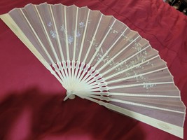 Ivory/Wood/Fan.C.1950 - $82.14 CAD