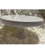 Hallmark~ Christmas~ PEDESTAL CAKE PLATE ~ Snowflake Pattern~New In The Box - $20.79