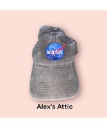 NASA  adjustable baseball hat pre owned - $280.60 MXN